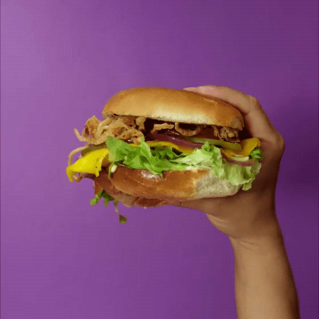 @envips: Se necesita mucha mano izquierda para disfrutar de nuestras hamburguesas. ¡Happy #internationallefthandersday!