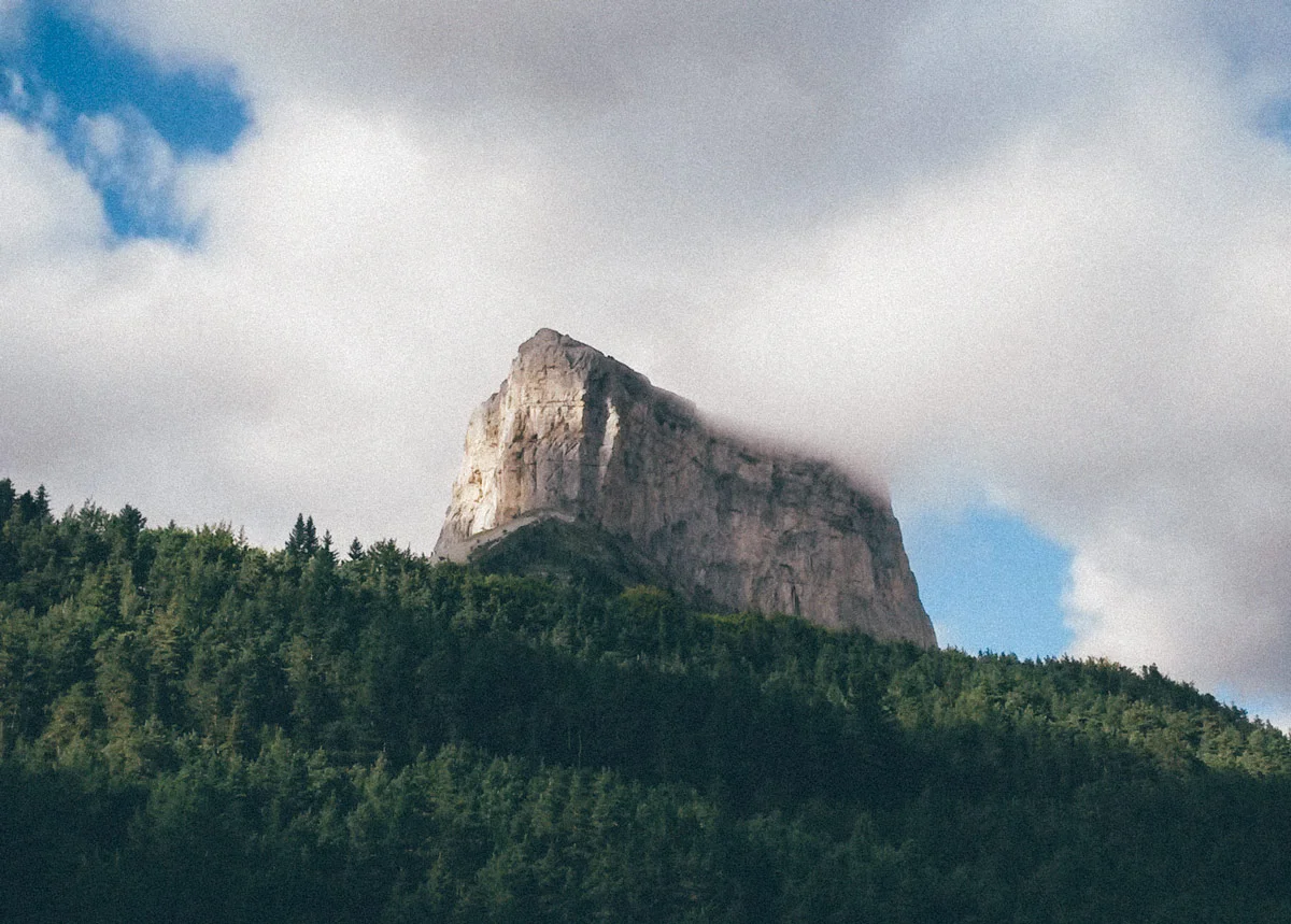 Pilier-Sud-Mont-Aiguille.jpg