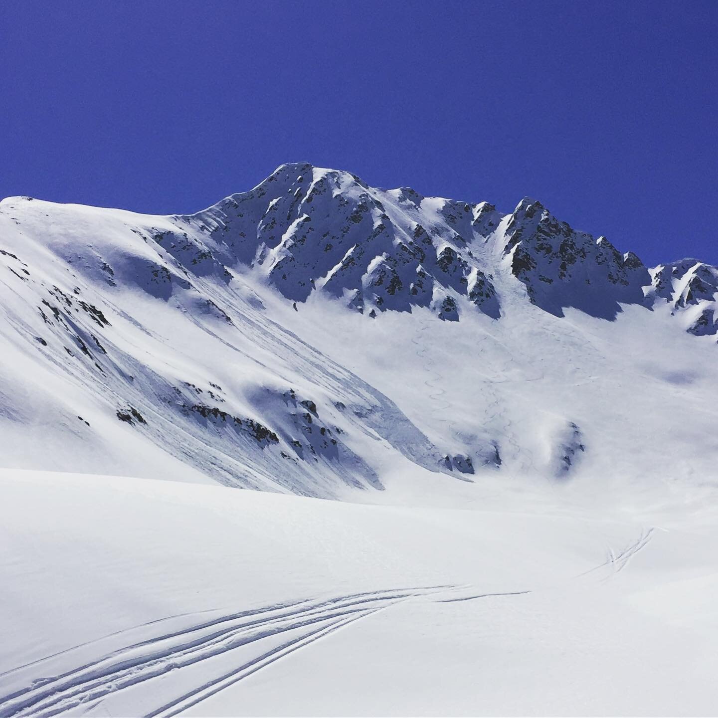 Un petit tour dans le Beaufortain...le paradis du ski de rando #outdoorlife #isereskirando #montaiguille