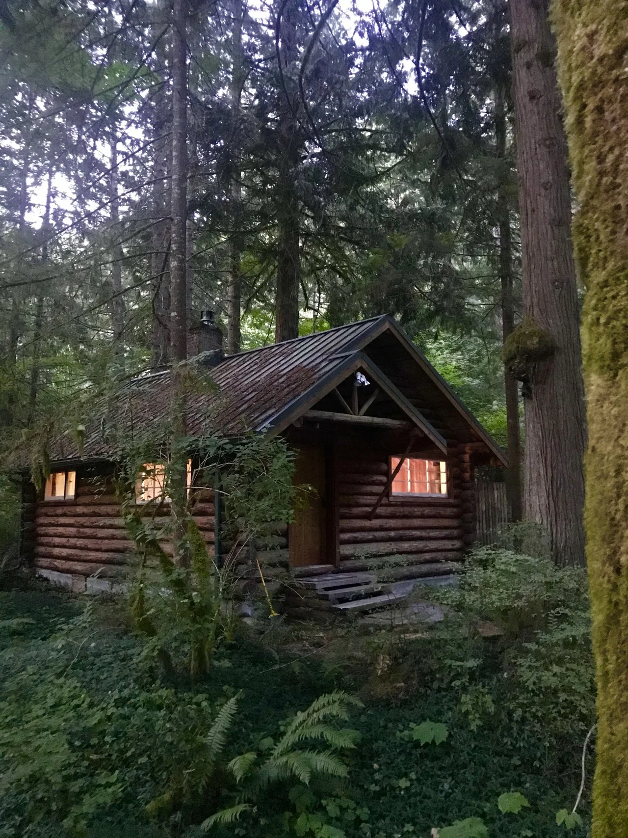 Copper Creek Inn, Mount Rainier National Park Submitted by Chris Pudio / @Jacktorrance81