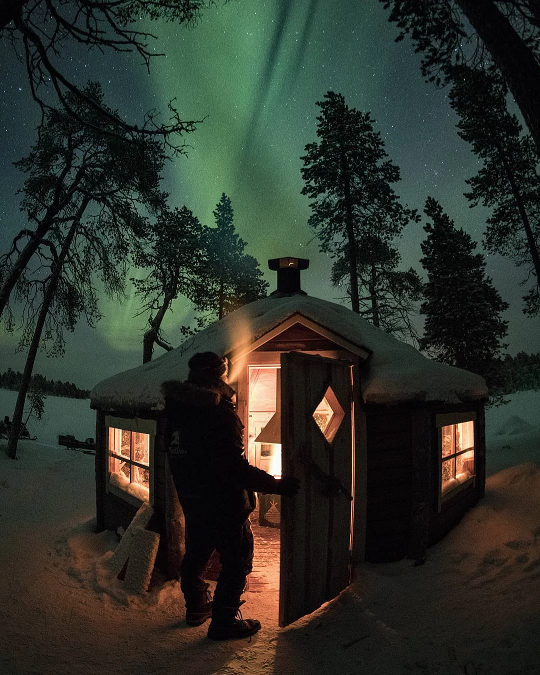 “I stayed in this hut in Finnish Lapland on an island in middle of a frozen lake while I hunted for Aurora Borealis . This cozy place was more than I could ever need. ” Submitted by @anthophotographie