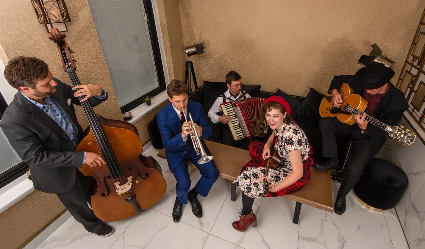 Bad Cat at Cabinet Rooms