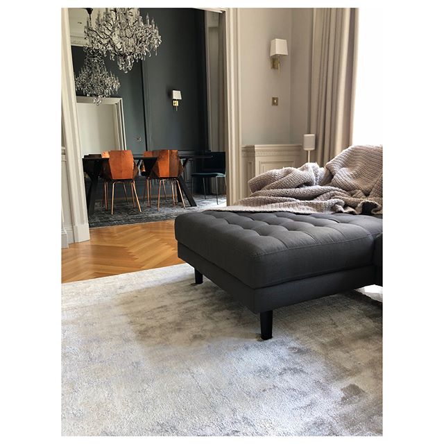 Since April, I have been working on this beautiful home on Hyde Park in London. Interior design is not something I’ve done on a large scale, but I truly enjoy it. These photos reflect less than half of the way to completion, but I wanted to share with you what has occupied some of my time and creative energy. Can’t wait to share final result as custom furniture arrives and artwork gets installed! 🛋