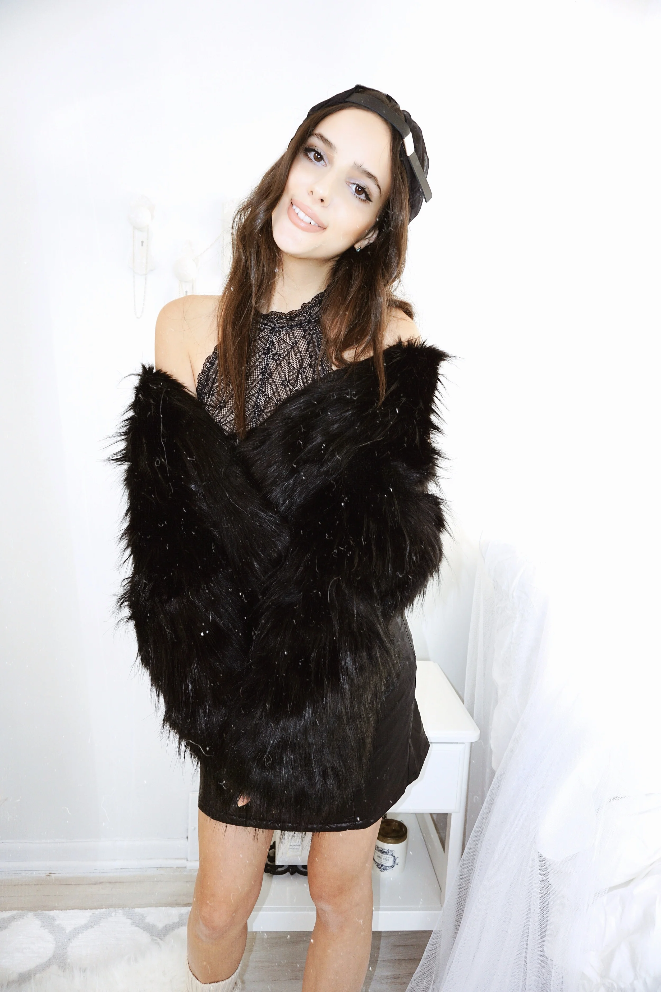 blackfauxfurcoat.jpg