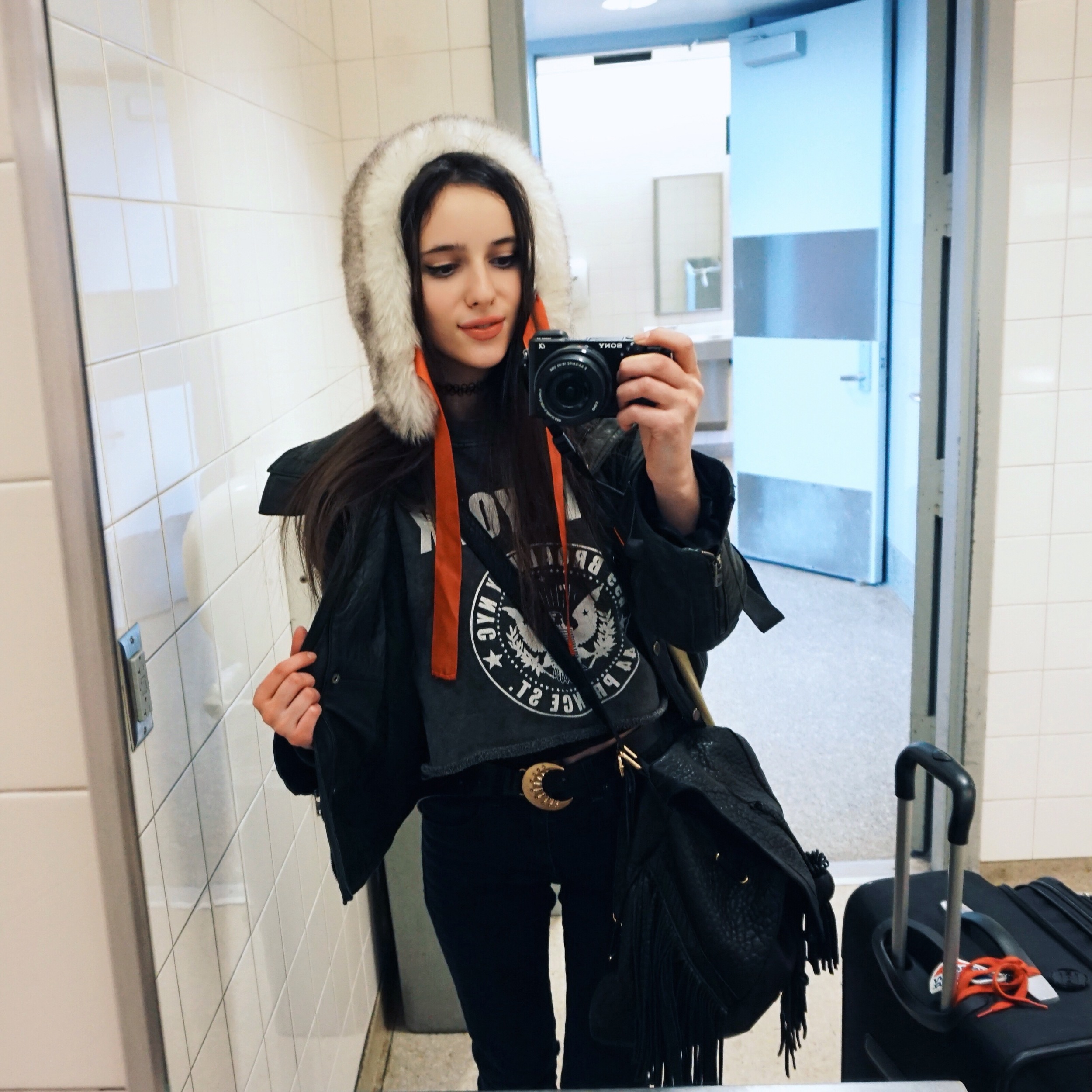 hat: vintage | jacket: n/a | moon belt: free people | bag: urban outfitters | jeanS: urban outfitters | sweatshirt: brandy melville