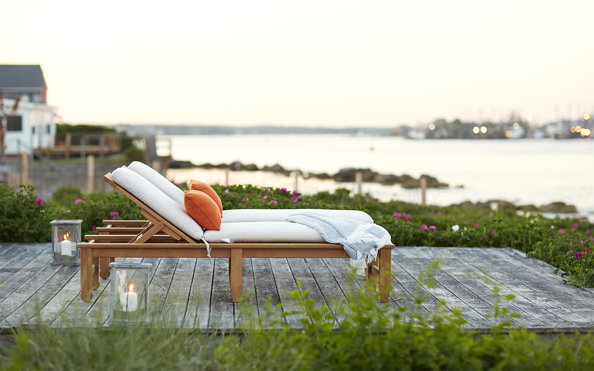 2014-08-quietnights-01.jpg