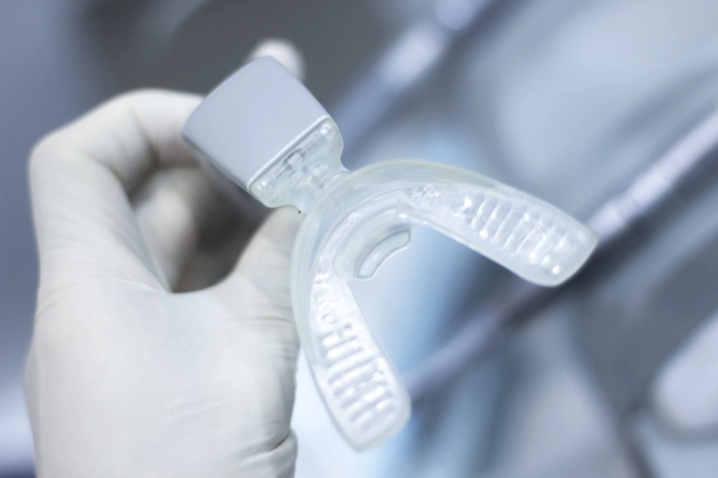Orthodontic brackets accelearator