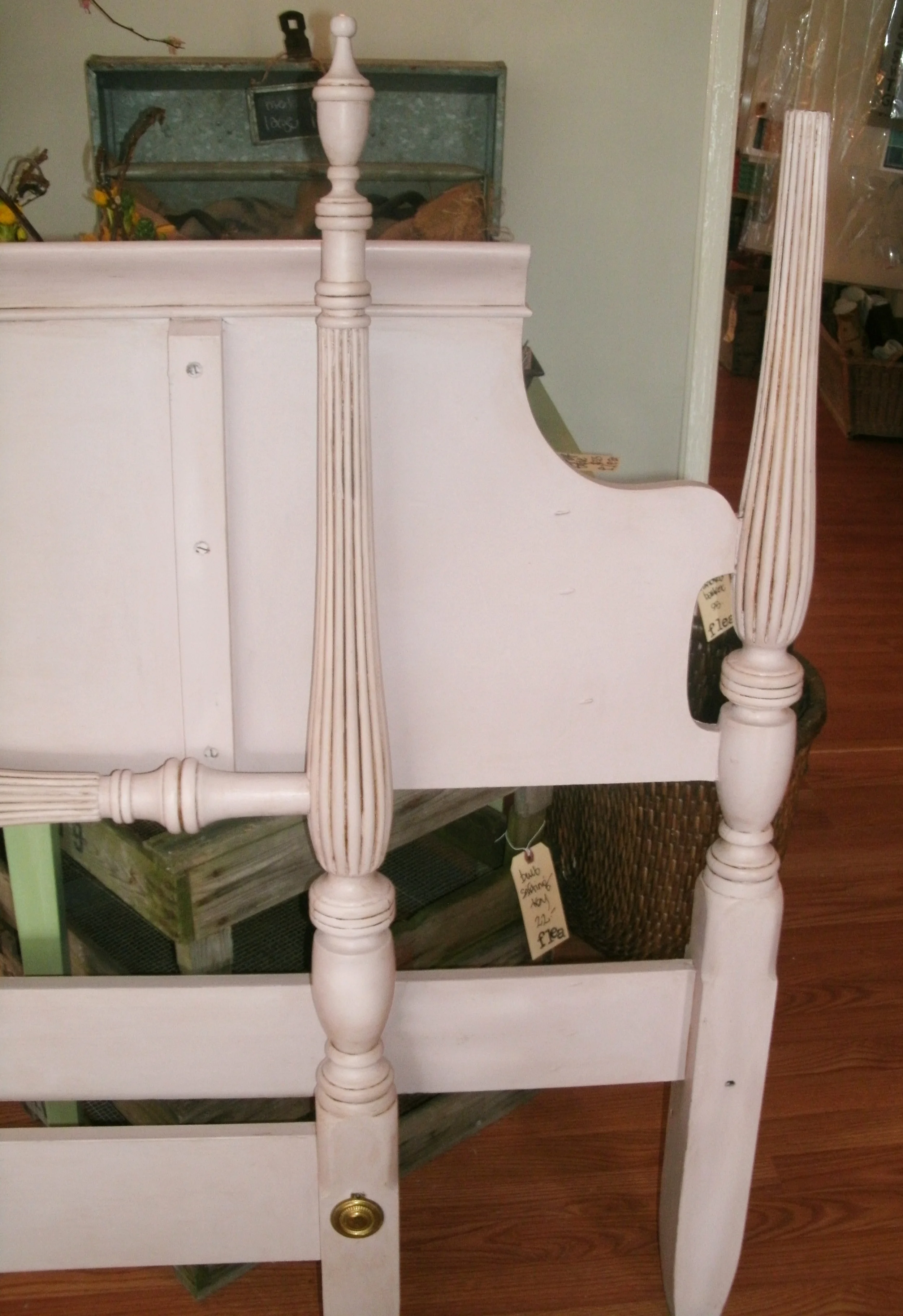 antoinette bed1.jpg