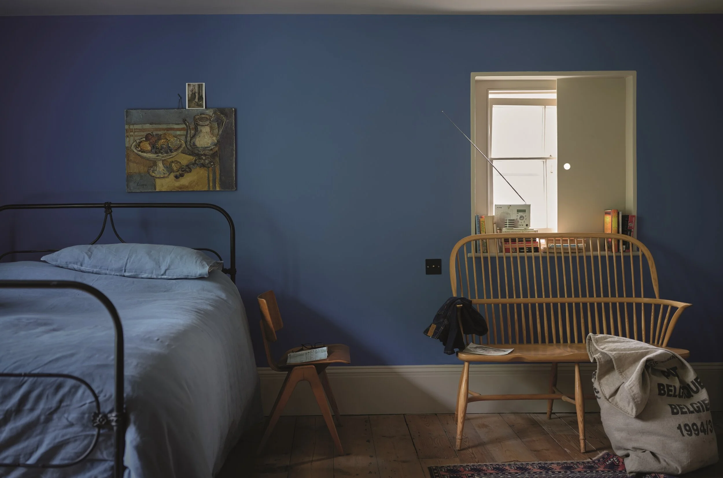 ULTRA MARINE BLUE