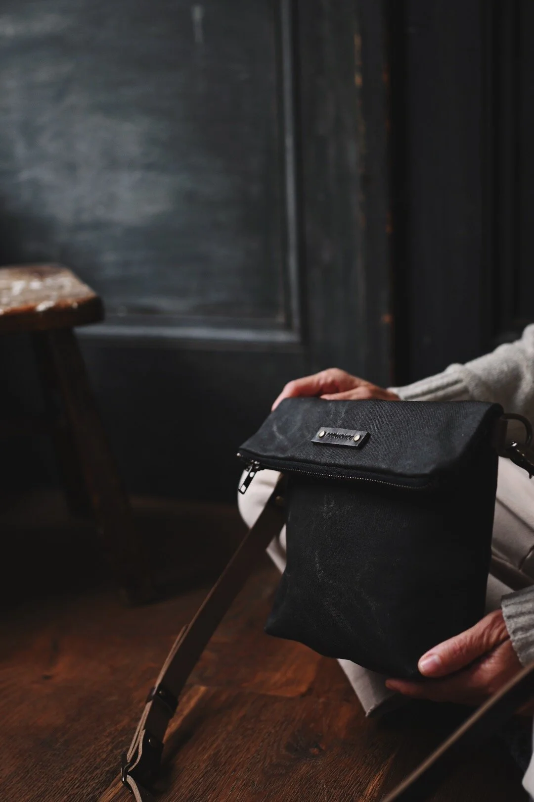 4CB04AE3-FA33-42D0-9923-CB7C7E8B0E70