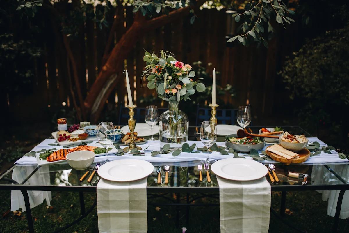 5 TIPS FOR STYLING AN OUTDOOR DINNER PARTY