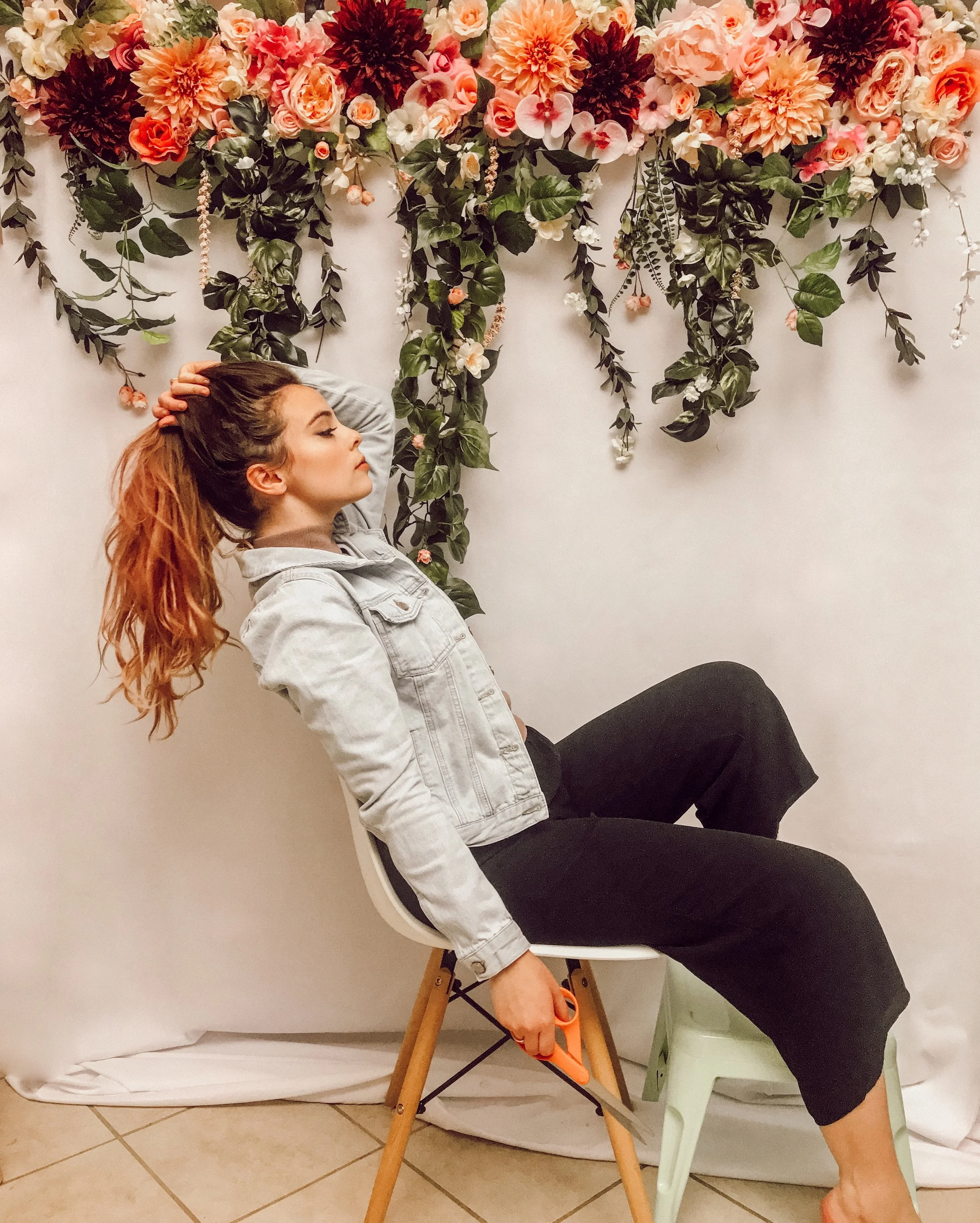 HOW TO MAKE A FLORAL BACKDROP