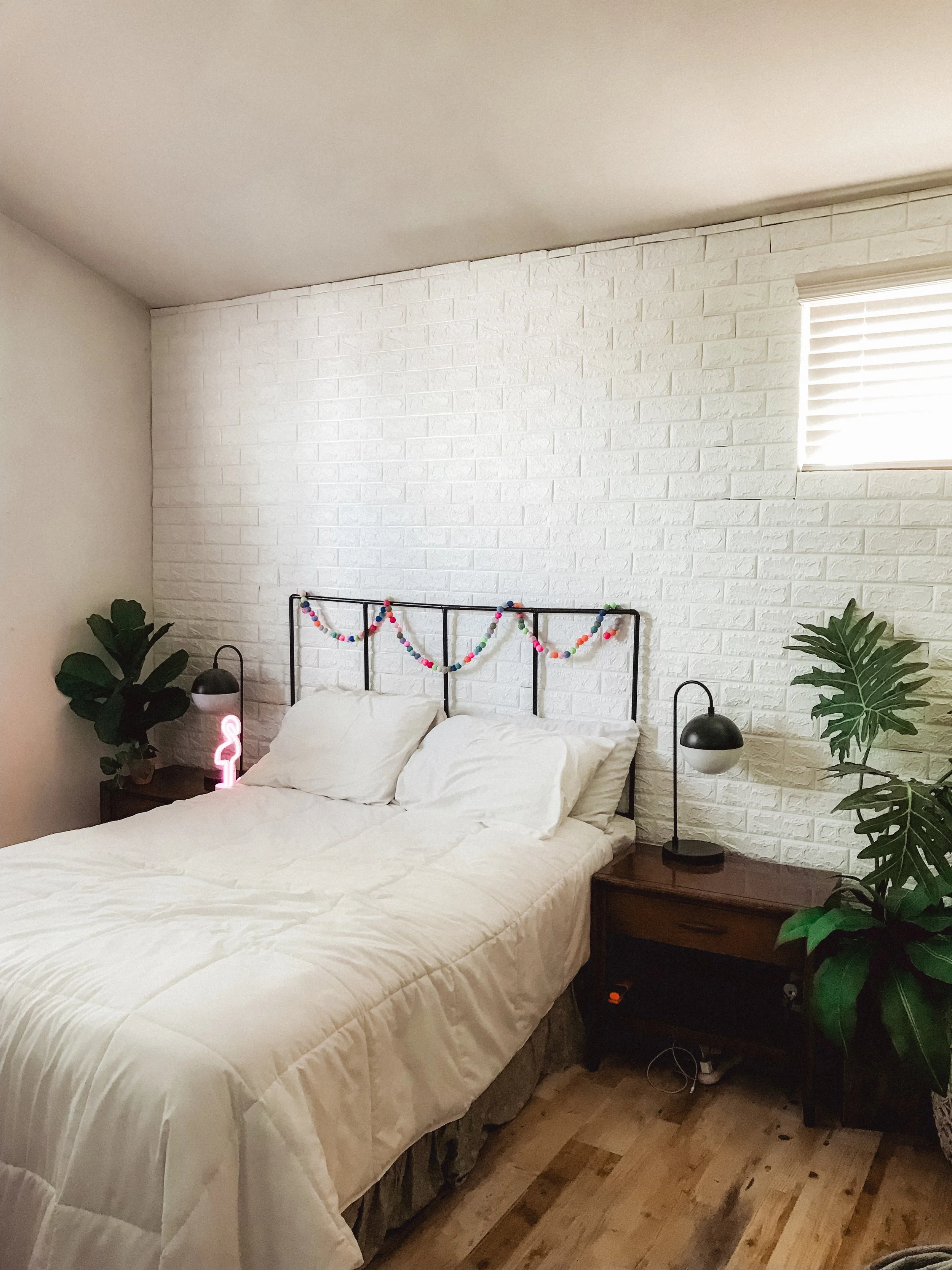TEMPORARY BRICK WALL (OR WALLPAPER) FOR RENTERS