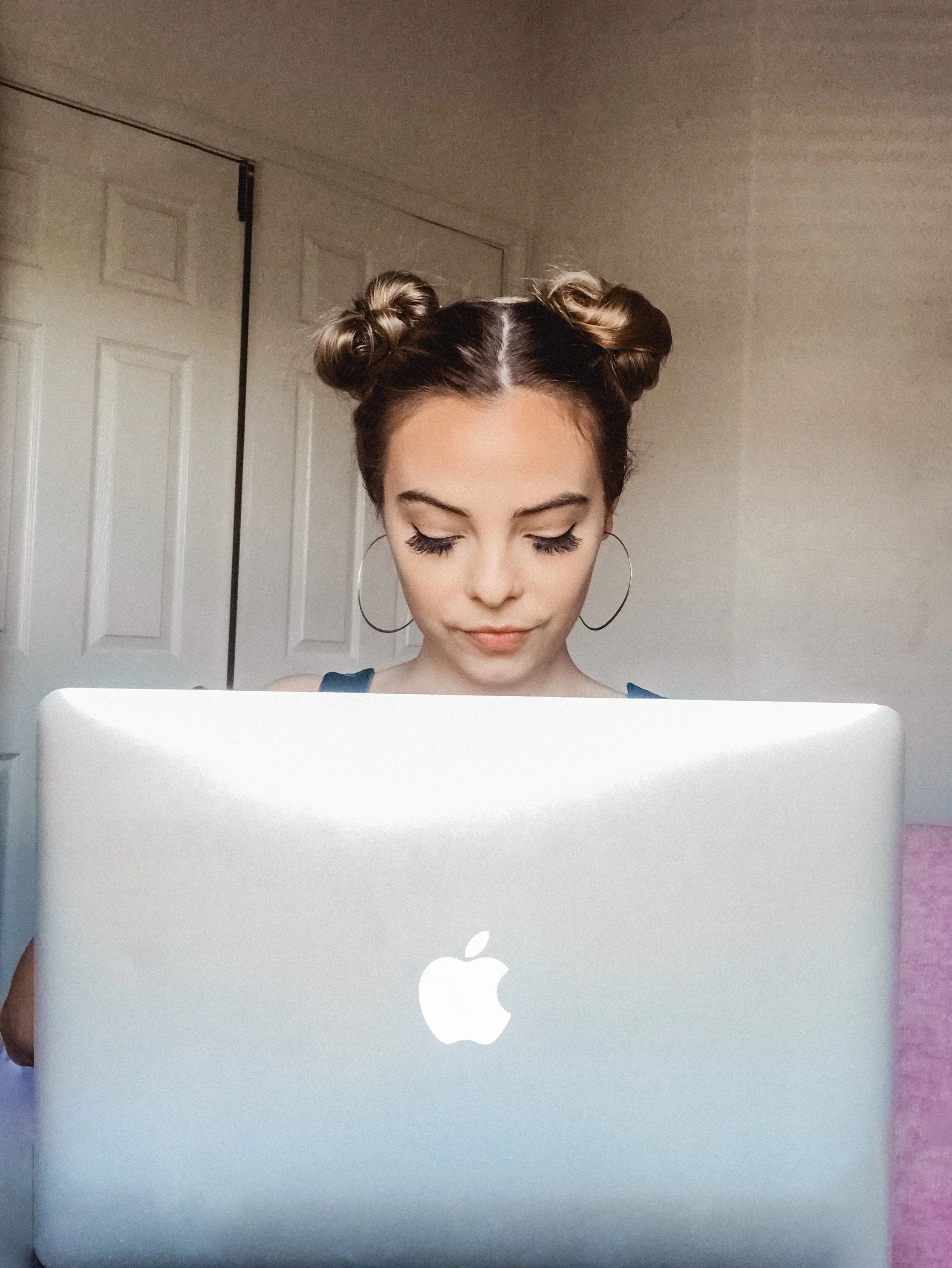 HOW I’M ADDING ROUTINE INTO MY LIFE