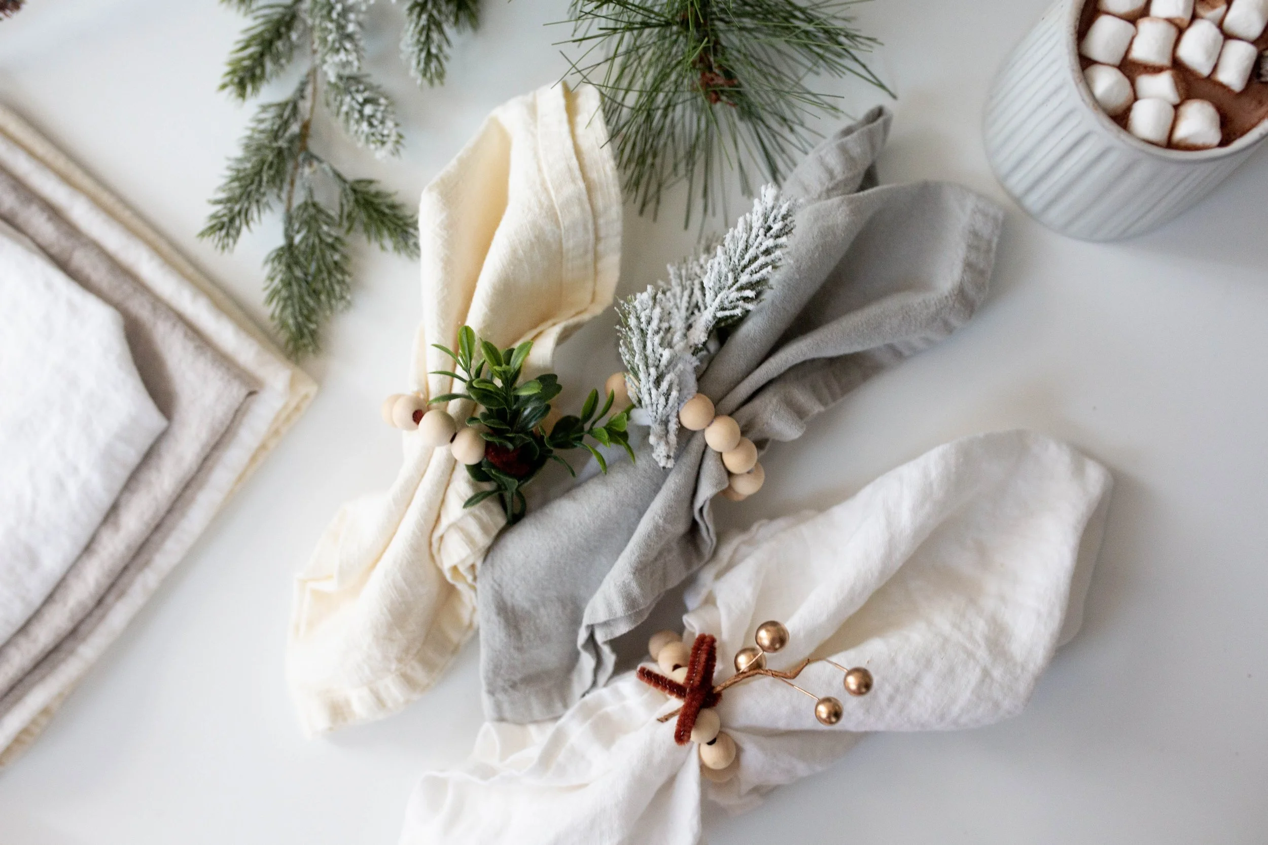 DIY Holiday Napkin Rings (Cheap, Easy &amp; Quick)
