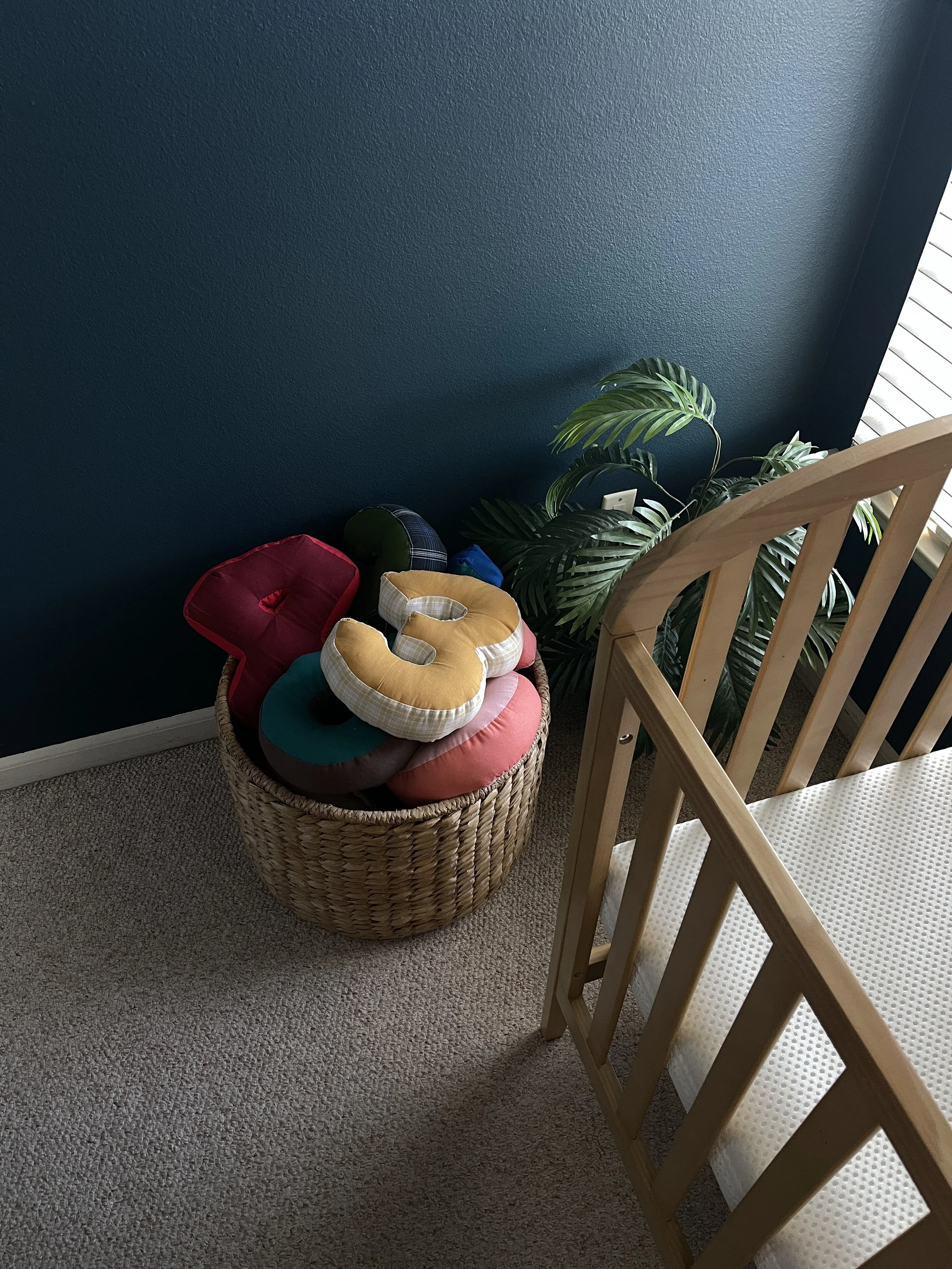 DIY Number Pillows FOR BABY MILESTONE MONTH NUMBERS OR KIDS PLAY