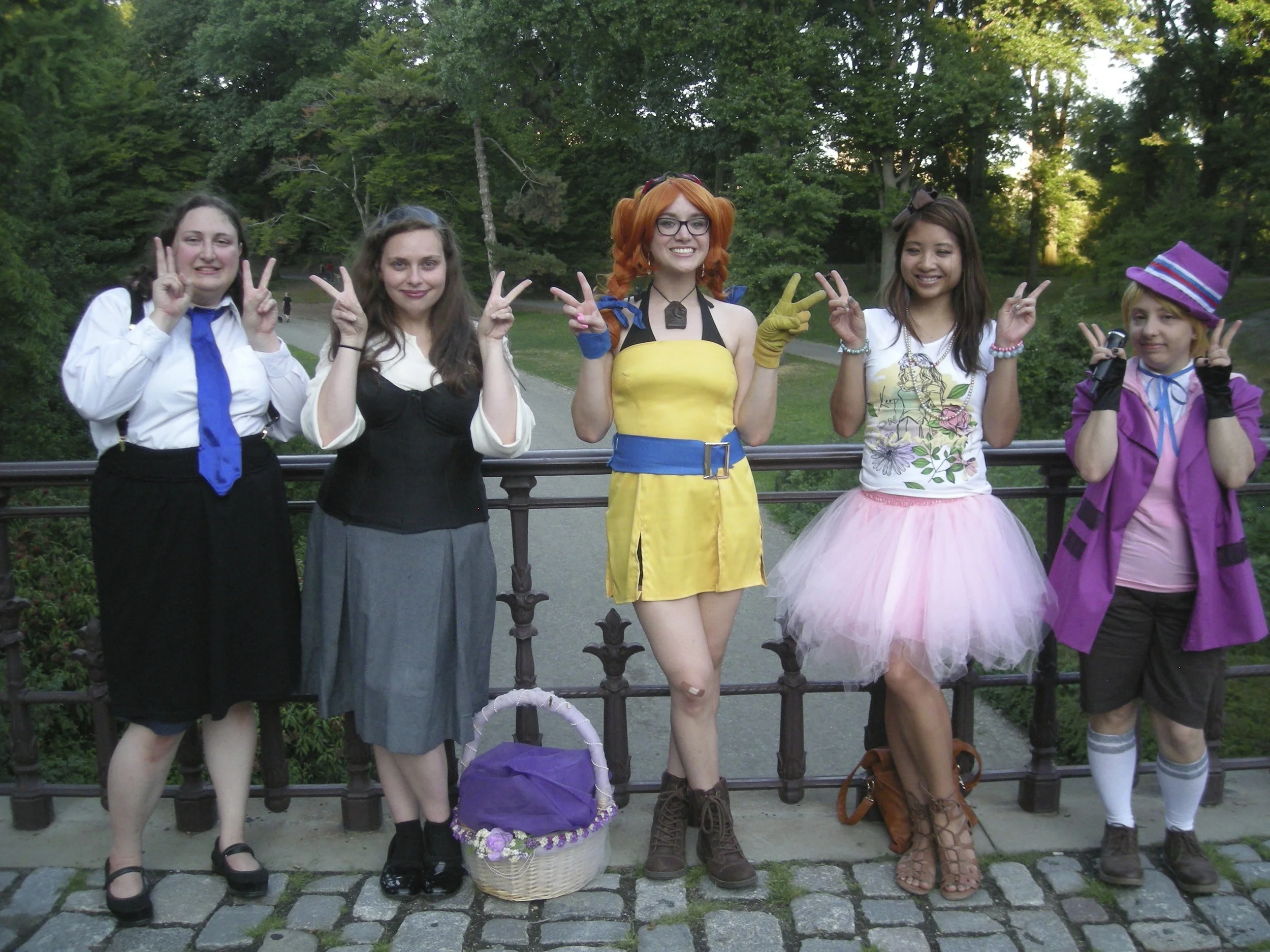 Liz as Aika from Skies of Arcadia, with friends in Central Park in August.