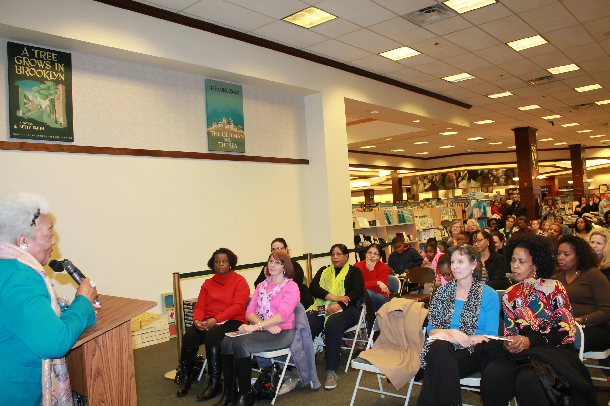 KC Cary NC Bn NC Book Signing 2015 269.JPG