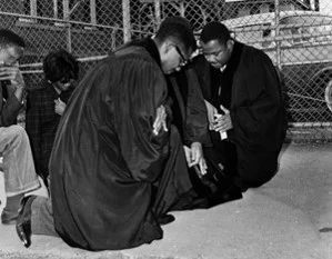 A D King Praying.jpg