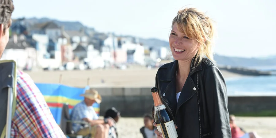 Julia Davis in Camping