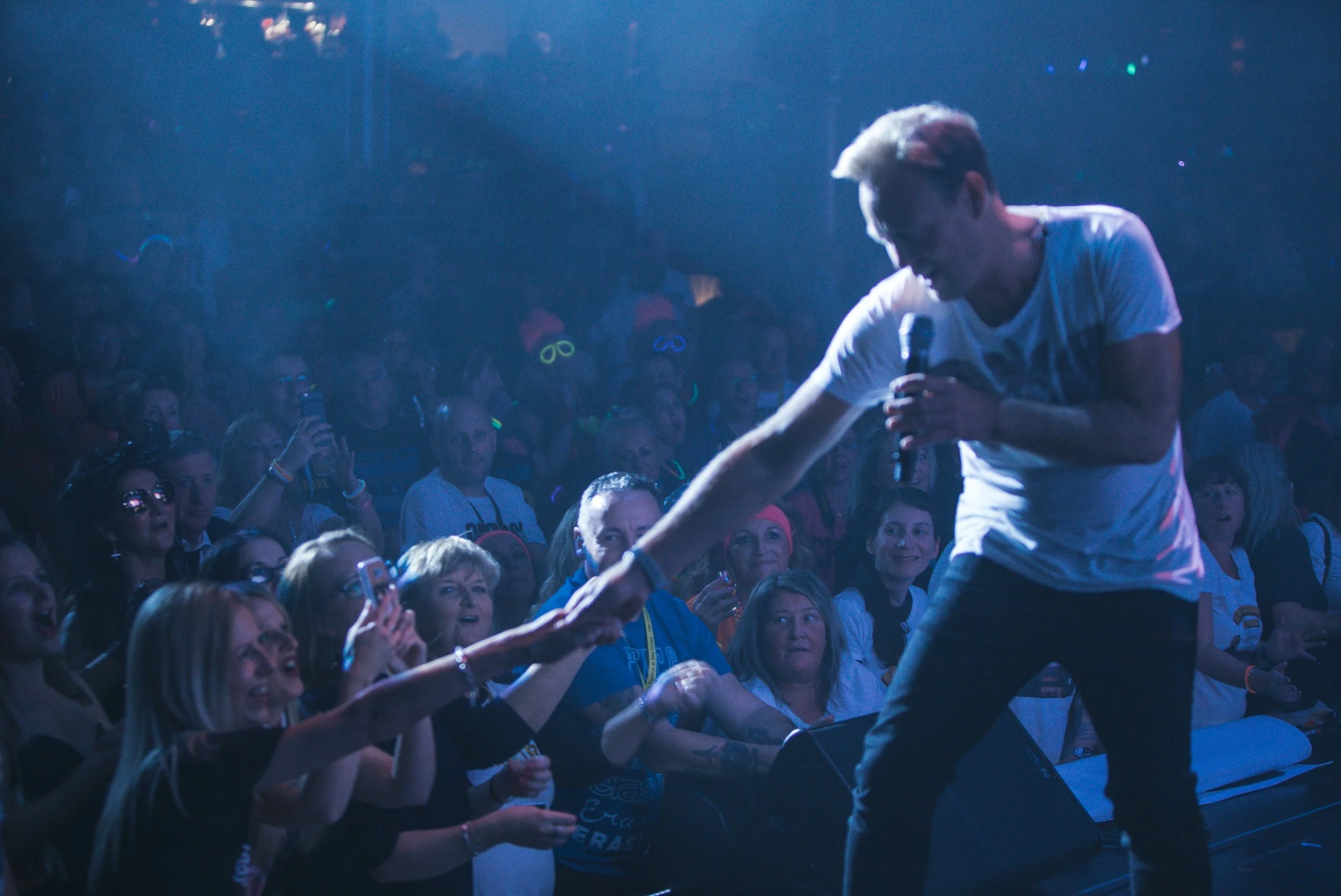 JASON DONOVAN THROWBACK CRUISE.jpg