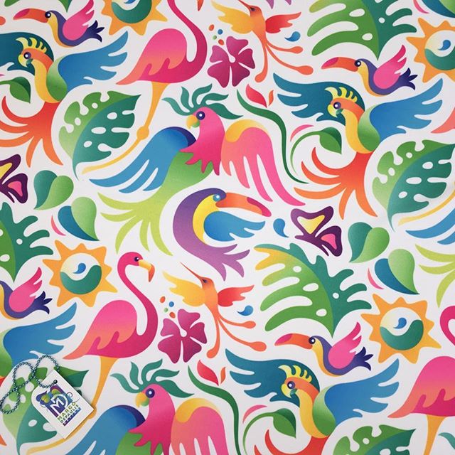 A Tropical Bird Party! In my Spoonflower shop😊
#surfacedesigner #surfacedesign #patterndesign #surfacepatterndesign #textiledesign #fabricdesign #textiledesigner #fabricdesigner  #printandpatterndesign #patternillustration #spoonflower #society6 #tr