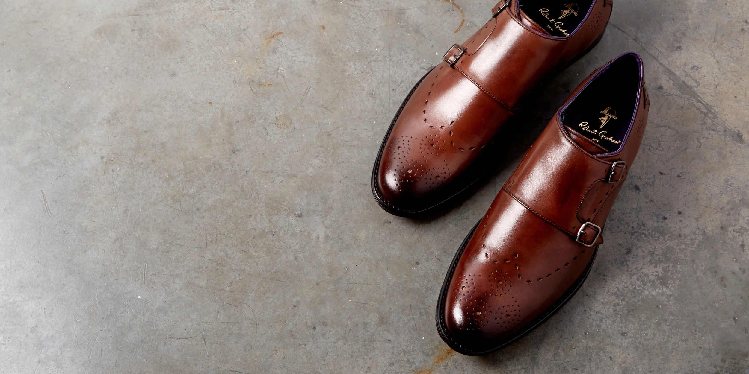 ROBERT-GRAHAM-79562-HERO49 copy.JPG