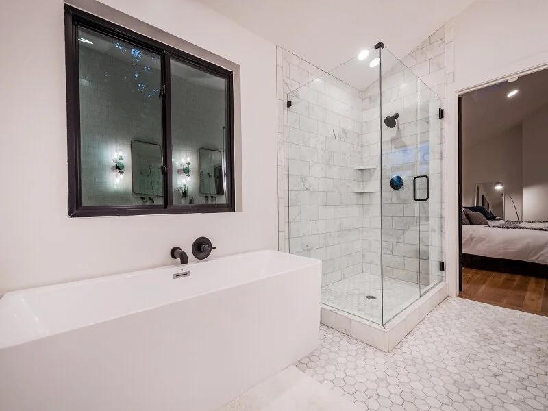 Master-Suite_800x600_3058154.jpg