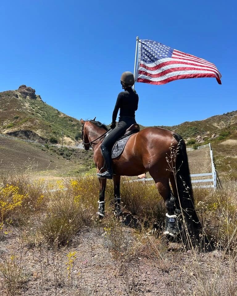 From every mountain side⛰️, let freedom ring 🔔🇺🇸! 

And shop 50% 🤑 Off all breeches this holiday weekend 🌈 with Code FREEDOM
