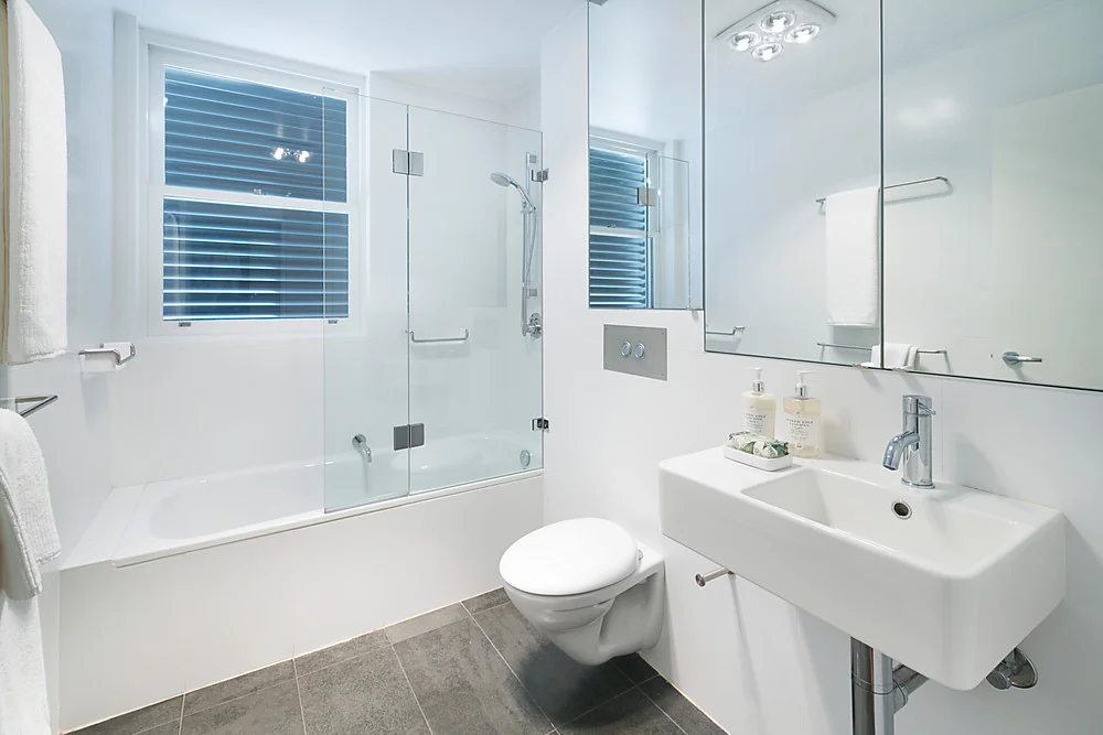 Bathroom2.jpg