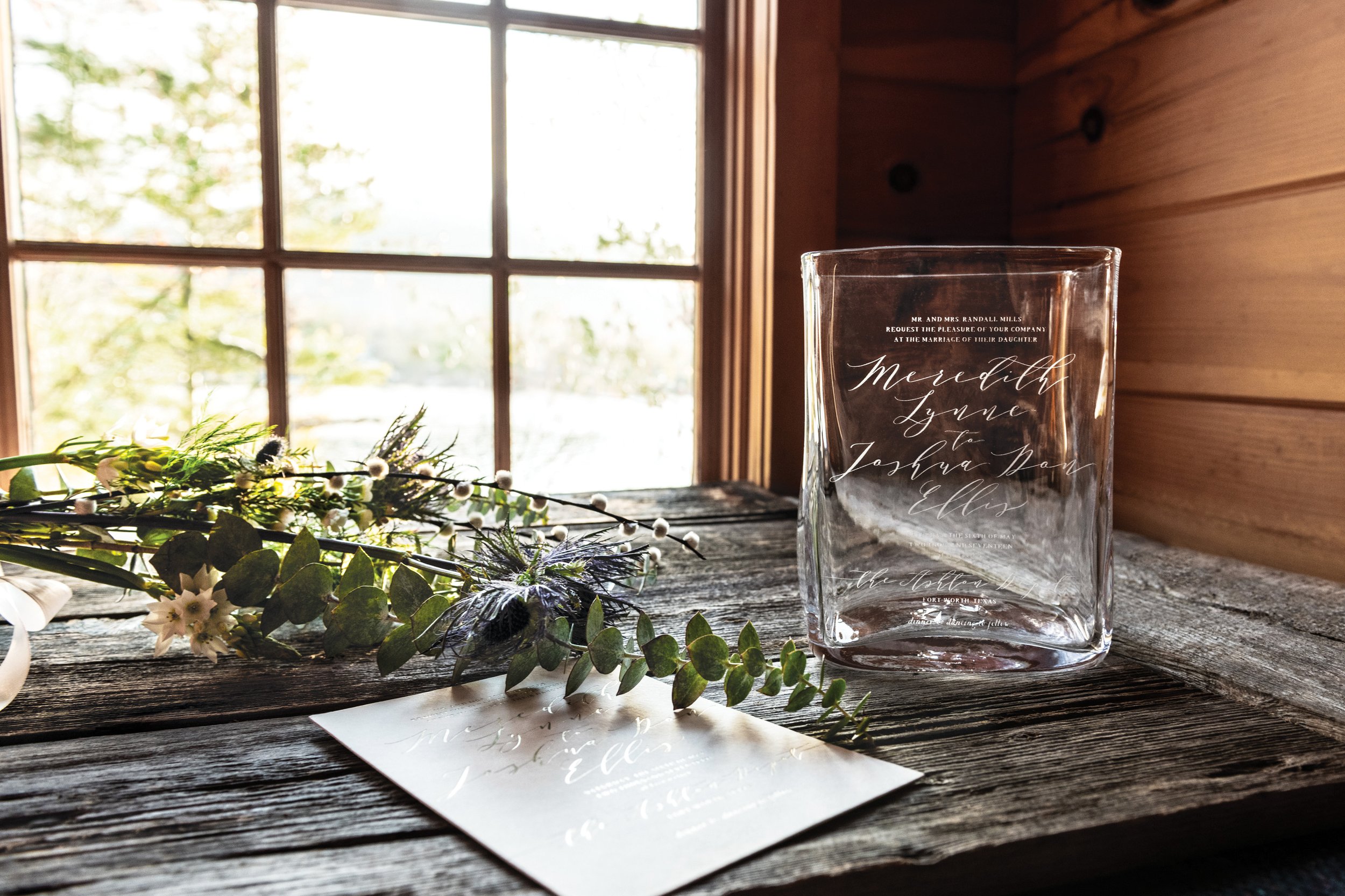 weston-wedding-invitation-vase-01.08.21-14813-edit.jpg