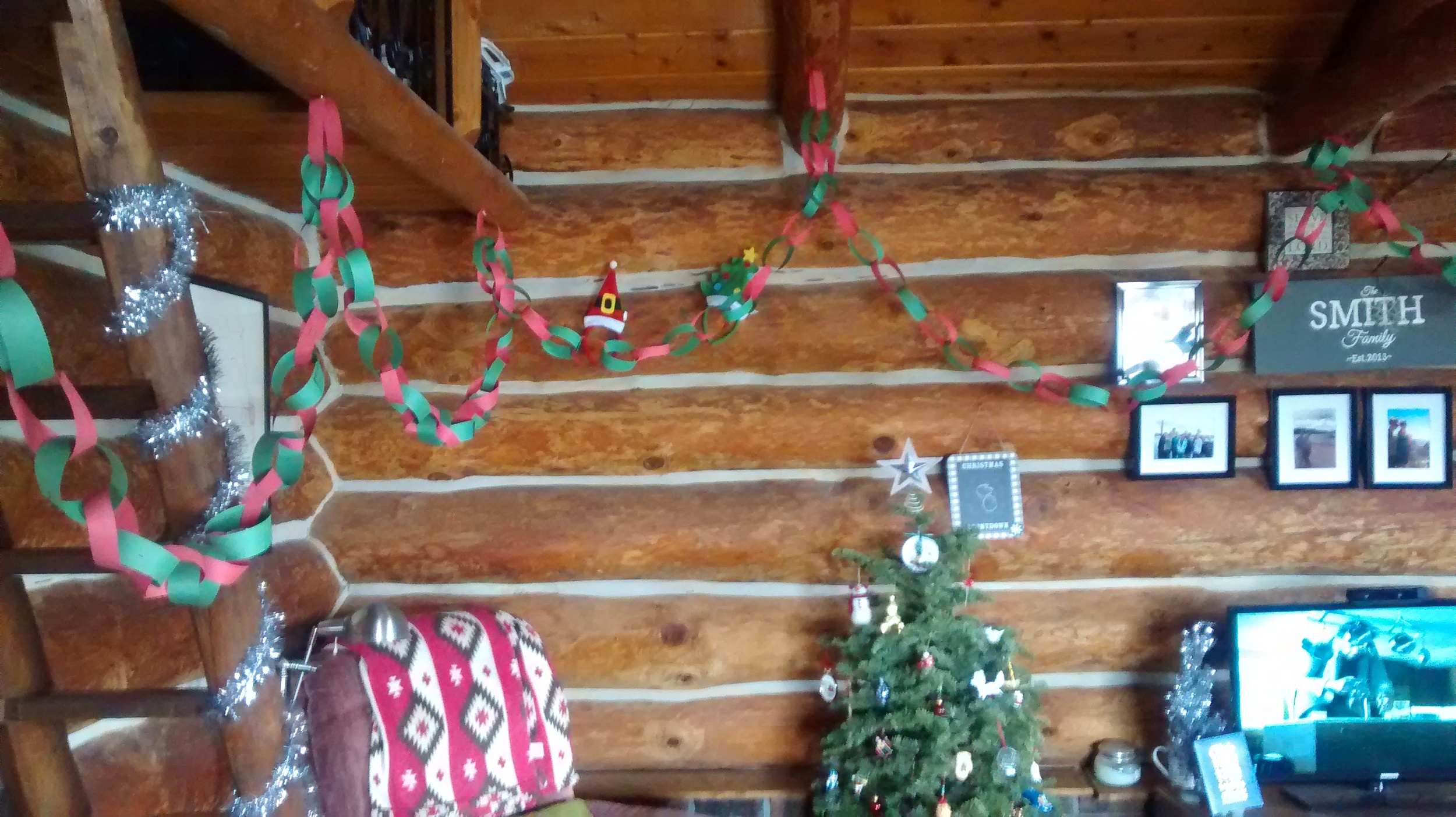 Christmas chains everywhere! 