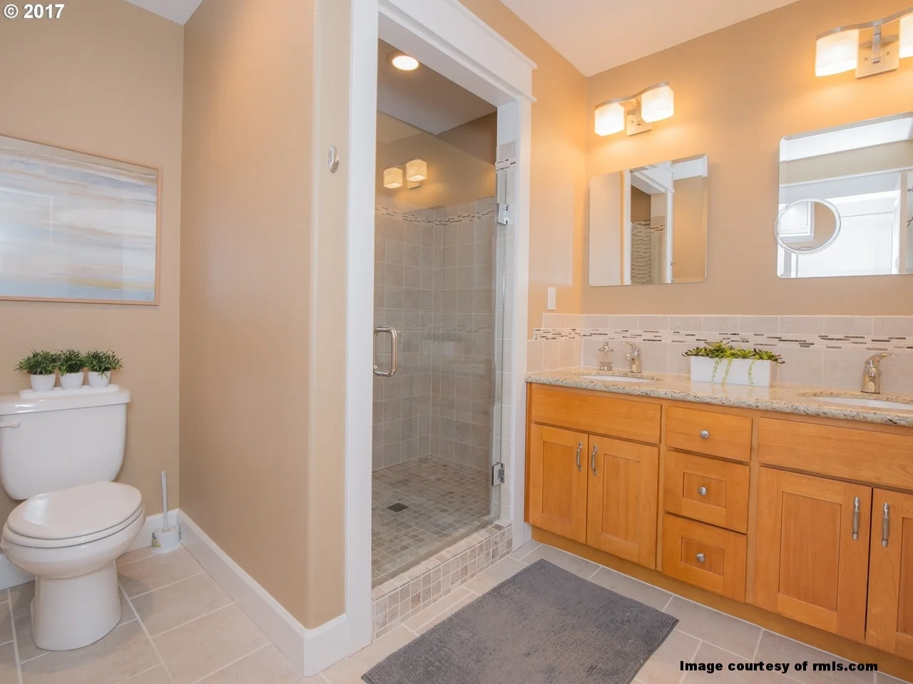 EQ Homes int. pic 18.jpg