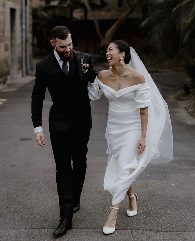 💕 The HAPPIEST couple! .
It was such a delight styling Kim’s hair for her special day. .
Kim opted for an elegant up-do to allow her beautiful dress, cathedral veil and statement earrings to shine through 👌🏼 | 📸 @deansnushallphoto