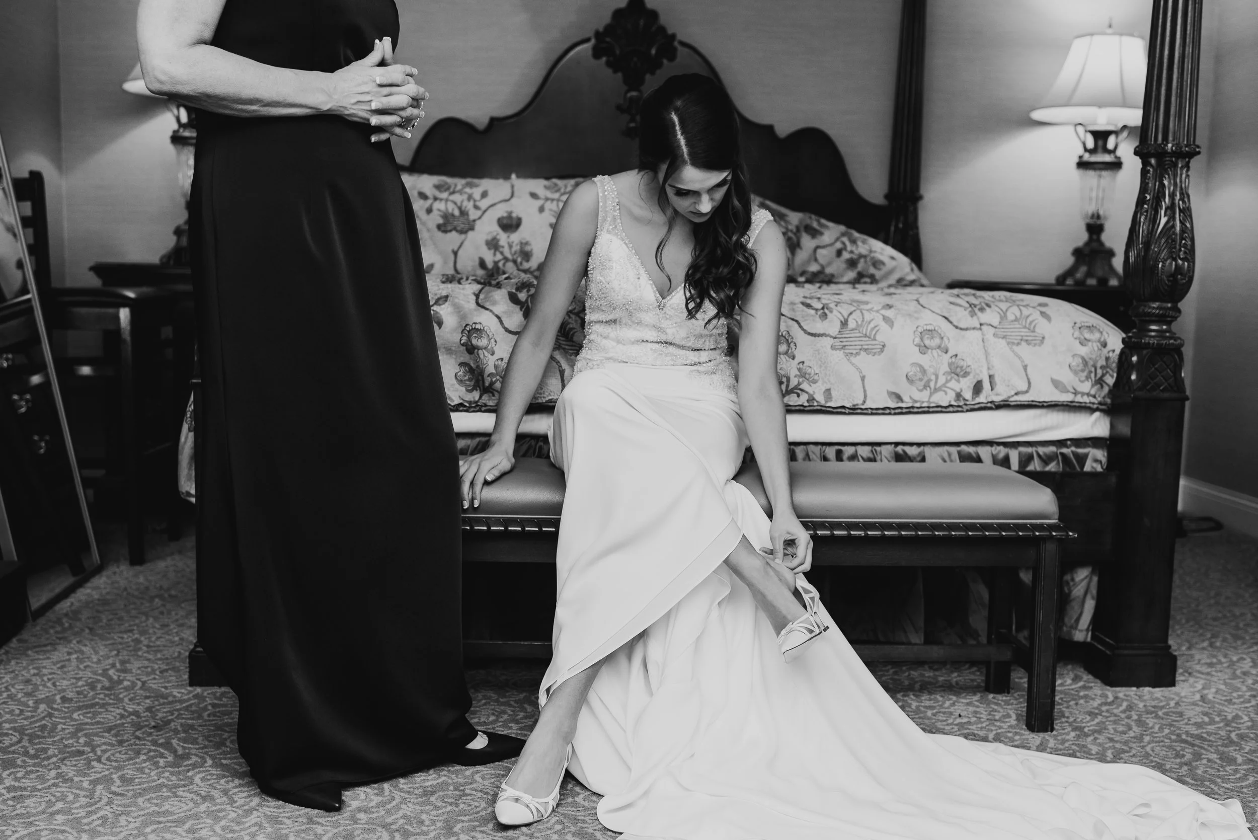 Steena-Anne-Photography-Frances-Ben-St-Paul-Library-Wedding-71.jpg