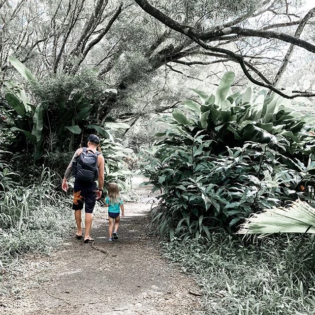 We are just over a week away from my favorite place on earth. We have our tried and true beaches, restaurants, and HH spots, but send me your suggestions for Maui! I'm hoping we can try a few new places this trip! #sunshine #maui #vacamode #mattcanwe