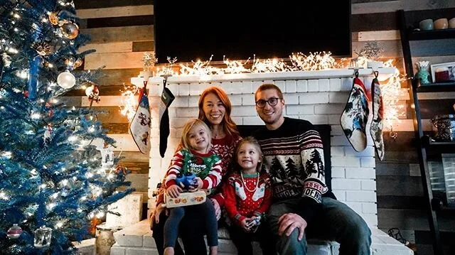 Well, I've pretty much determined that I'm a Christmas-card-every-other-year kinda gal. So here is my virtual wish to all you lovely folks. Merry Christmas to all, and to all a good night. #swipetoseeourfunnyfaces 🤪 #christmassweaters #merrychristma