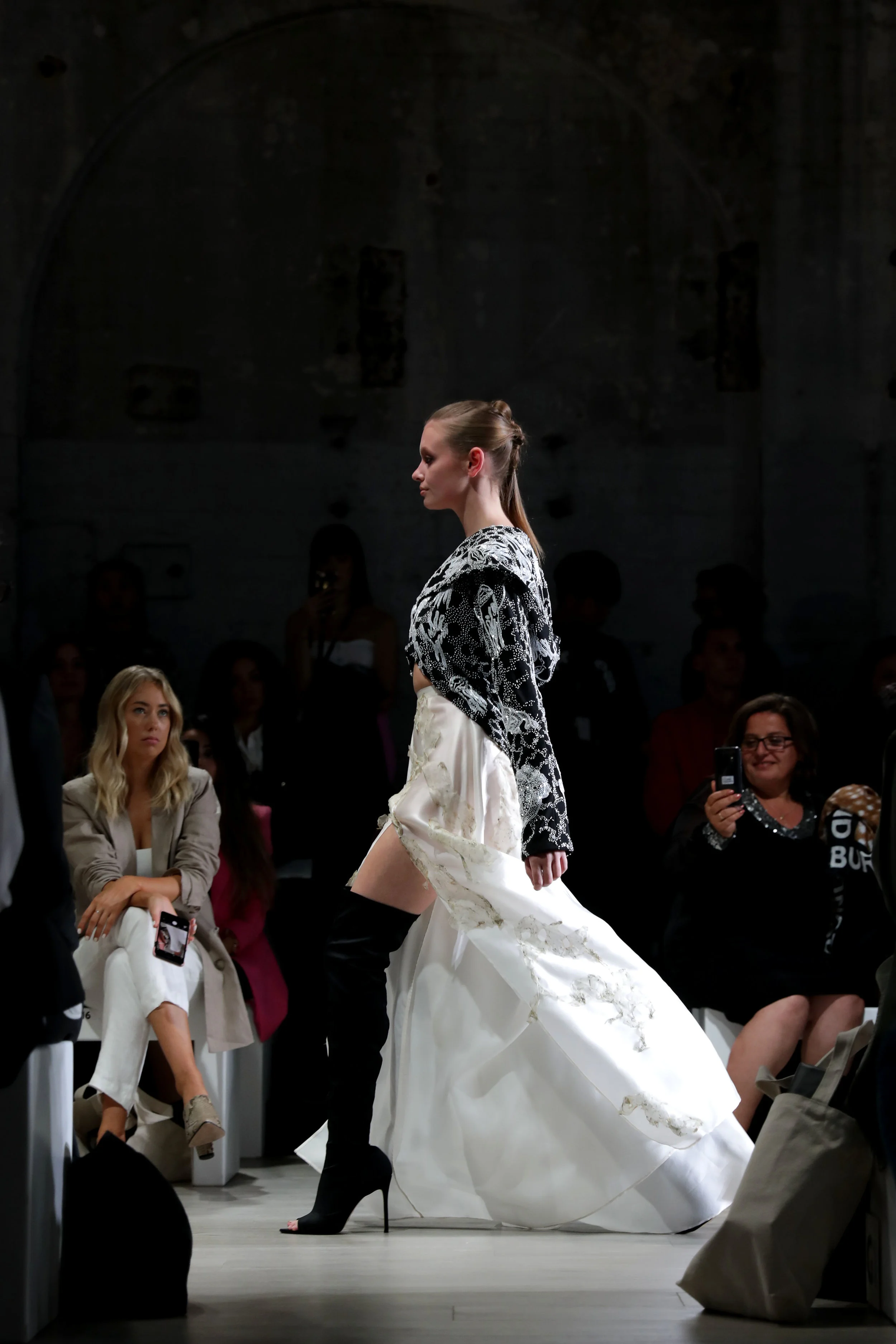 775326126MB00128_FDS_The_In