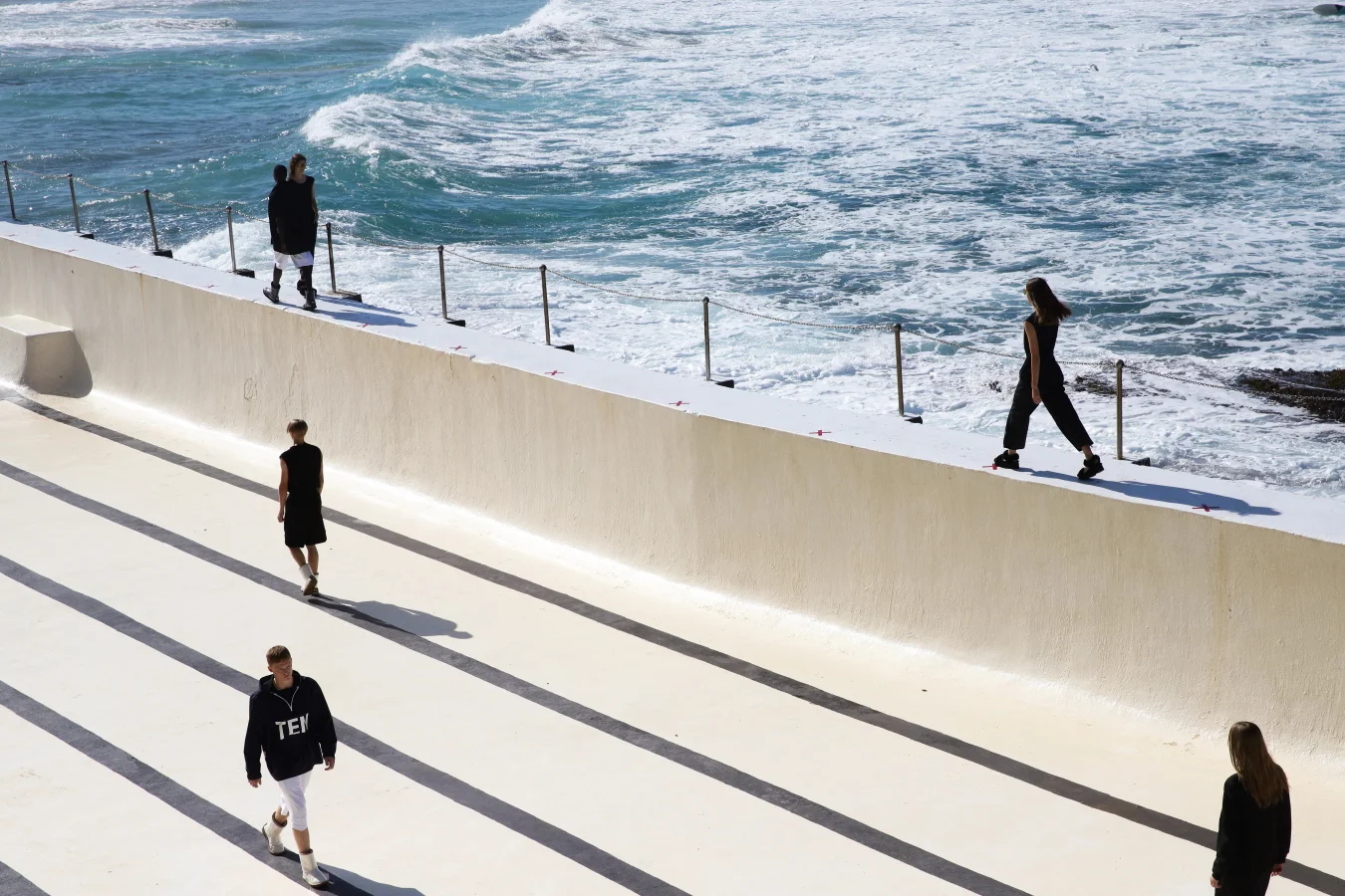 mbfwa 10 PIECES19byo.JPG