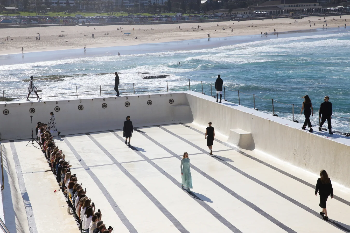 mbfwa 10 PIECES21byo.JPG