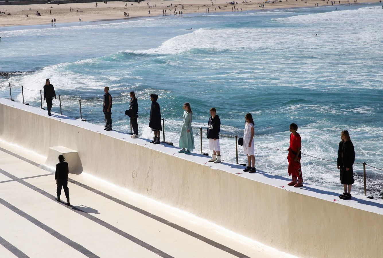 mbfwa 10 PIECES29byo.JPG