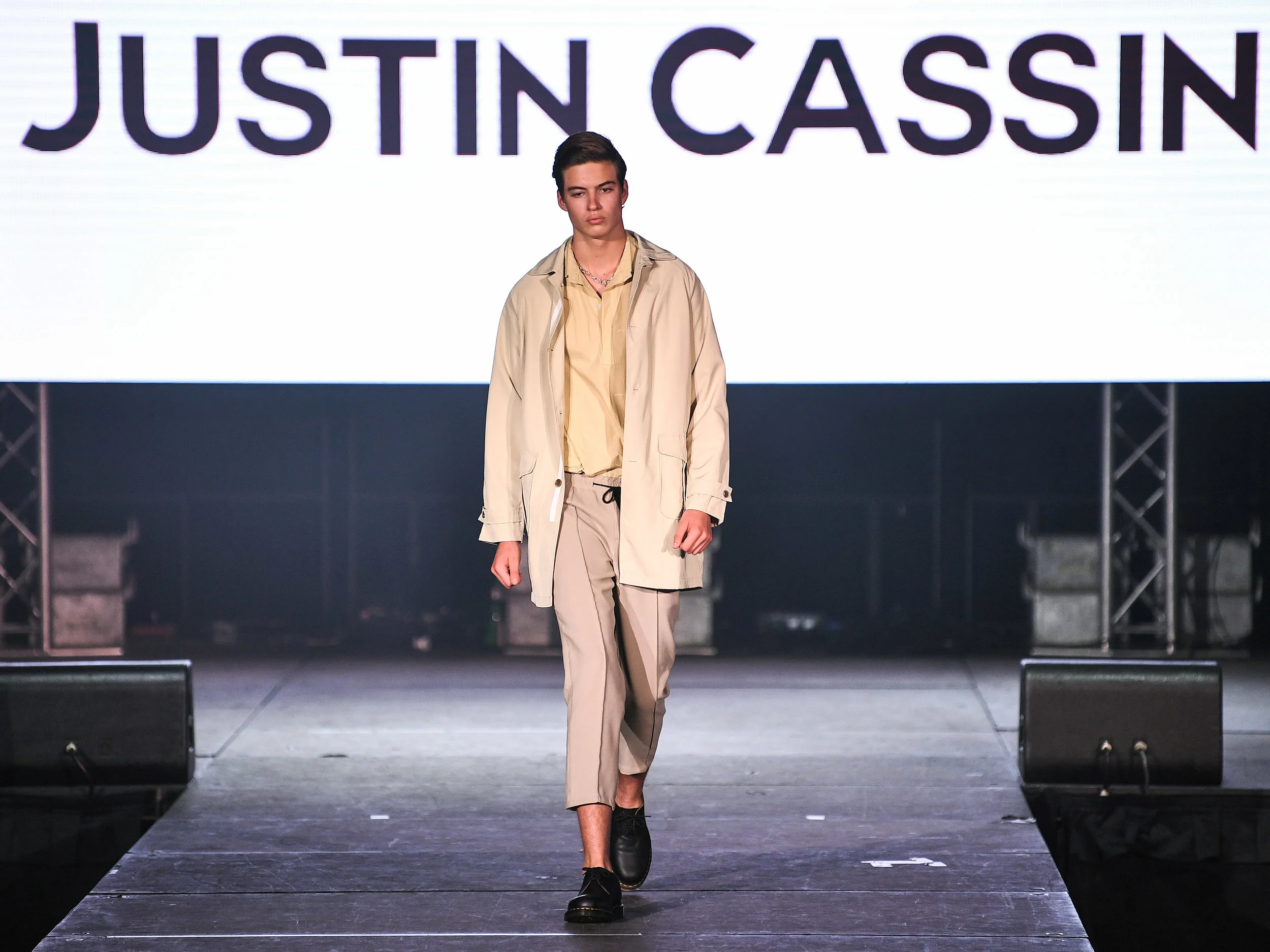  SYDNEY, AUSTRALIA - MAY 15: A model walks the runway during the Justin Cassin show at Mercedes-Benz Fashion Week Resort 20 Collections at the Big Top Luna Park Sydney on May 15, 2019 in Sydney, Australia. (Photo by James Gourley/Getty Images) 