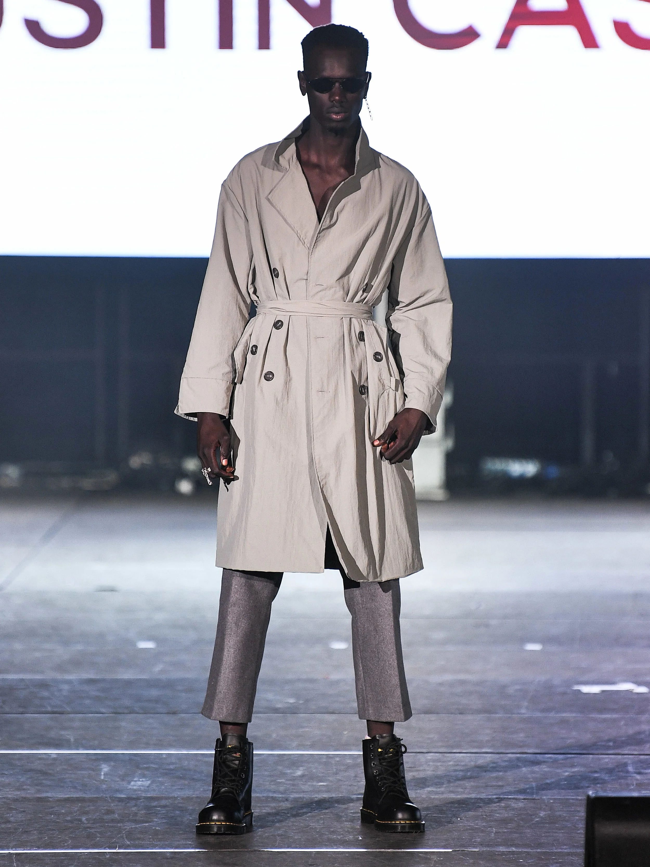  SYDNEY, AUSTRALIA - MAY 15: A model walks the runway during the Justin Cassin show at Mercedes-Benz Fashion Week Resort 20 Collections at the Big Top Luna Park Sydney on May 15, 2019 in Sydney, Australia. (Photo by James Gourley/Getty Images) 