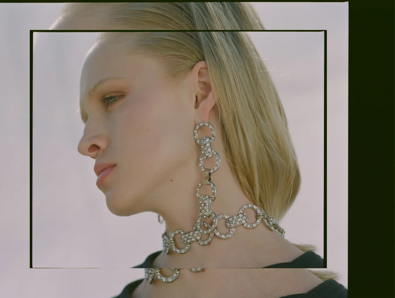 Balyck Earrings & Choker