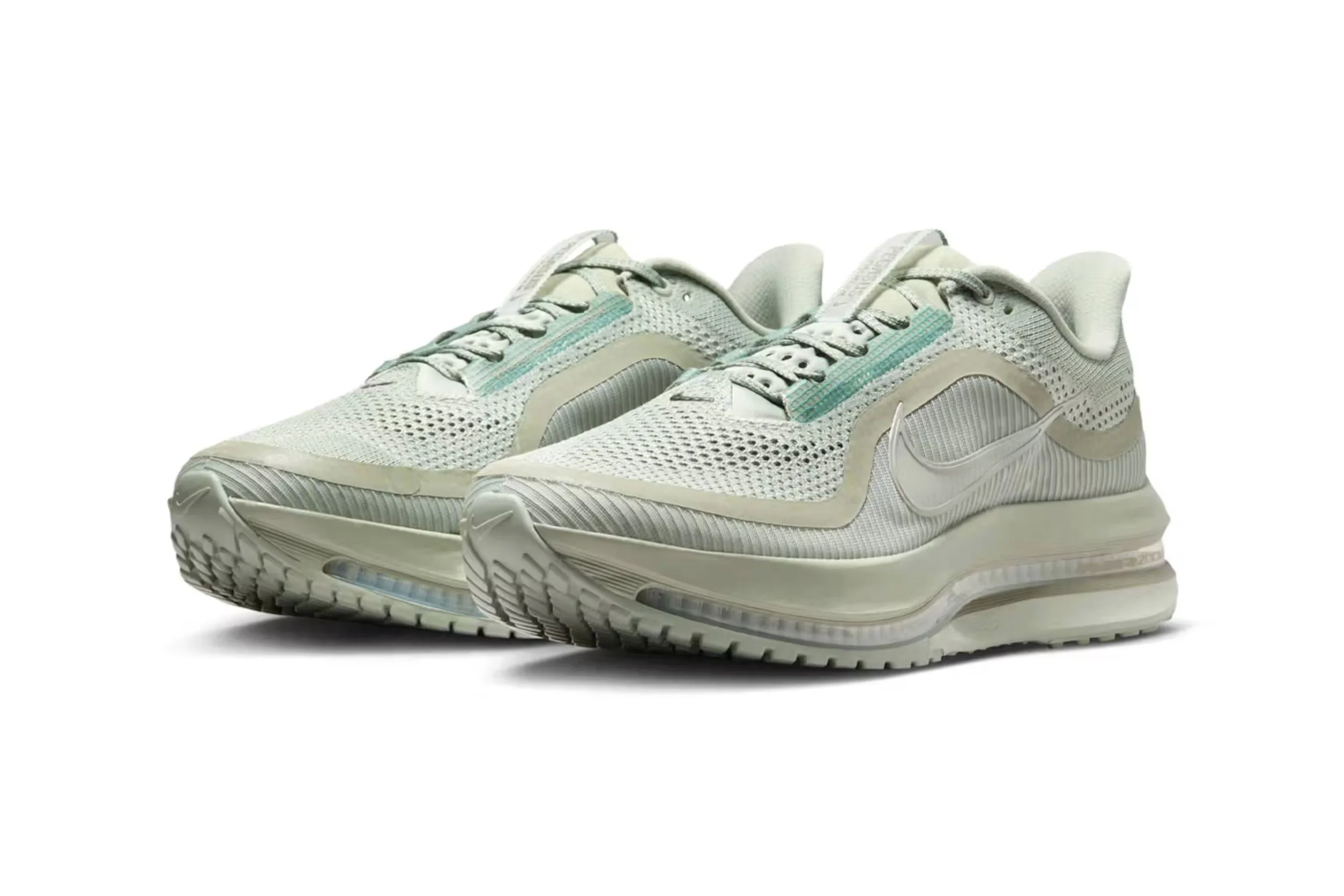First Look at the Nike Pegasus Premium "Jade Horizon"