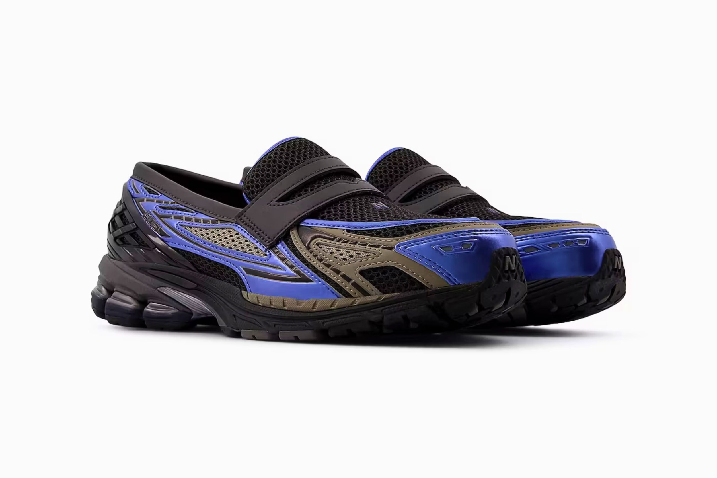 First Look: New Balance 1906L Loafer Surfaces in Sleek Black and Royal Blue