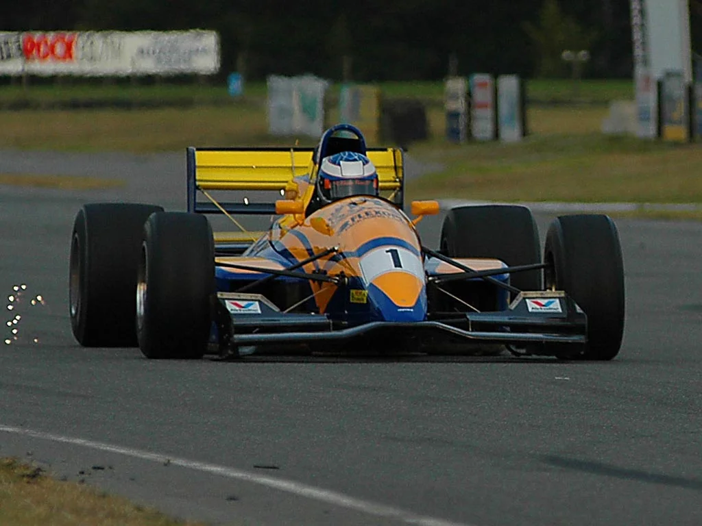 AH F3000 Ruapuna.jpg