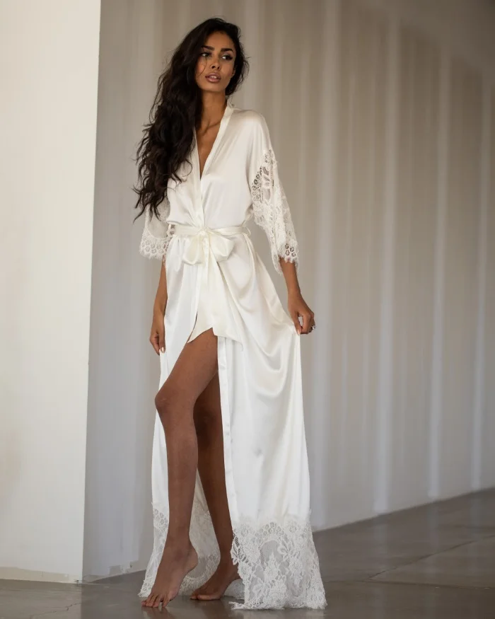 Bridal Robes — Helen Rodrigues Bridal