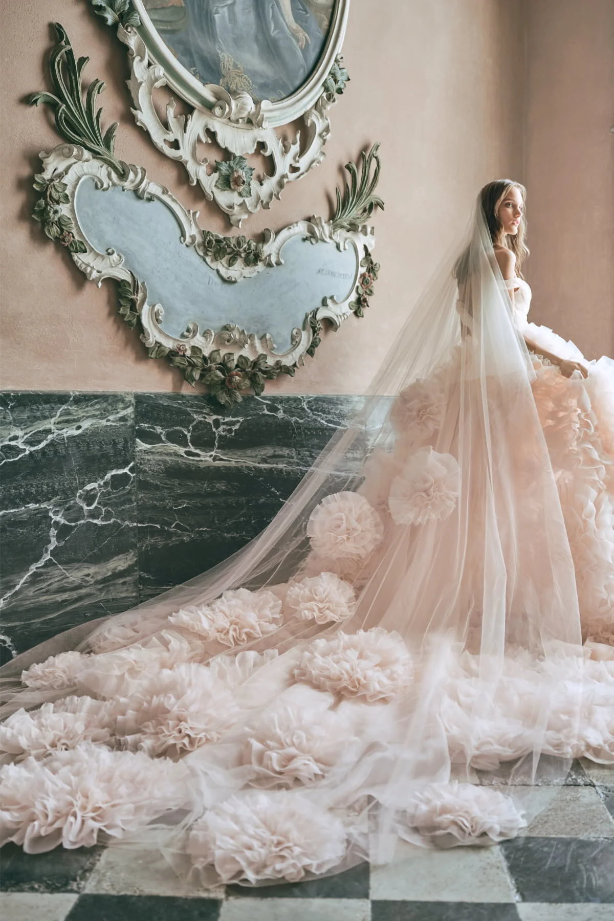 Monique Lhuillier Fall 2020 Collection