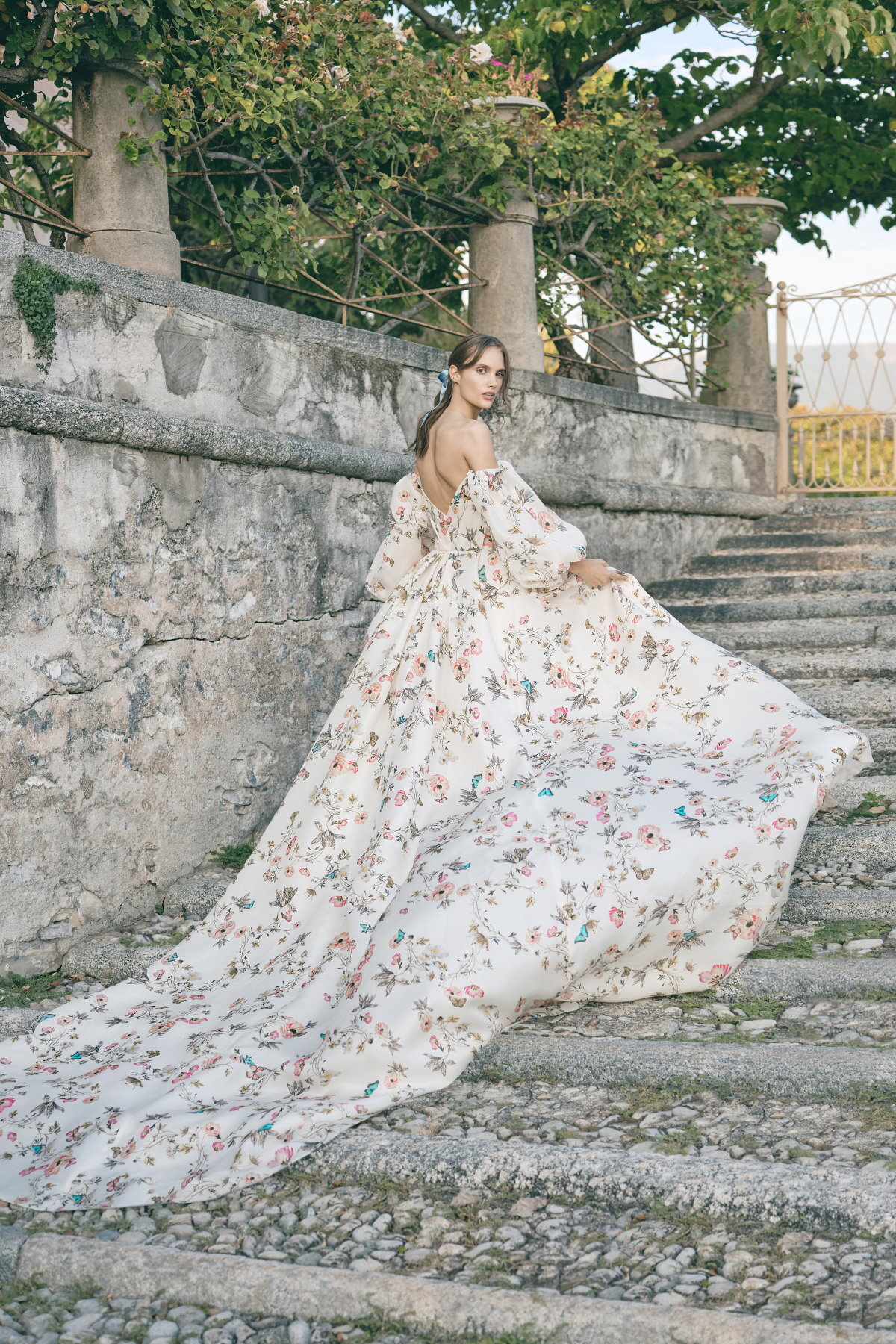 MoniqueLhuillier-Fall2020-Bridal-Look16-Tuileries-ktmerry.jpg